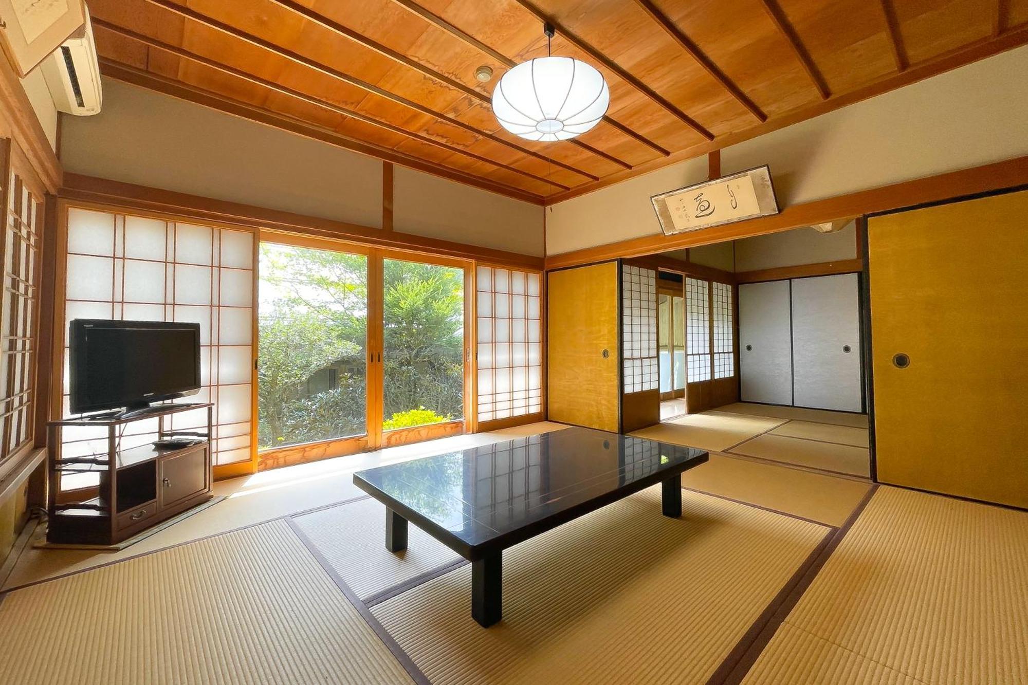 Отель Koyasan Shukubo Hojoin Экстерьер фото