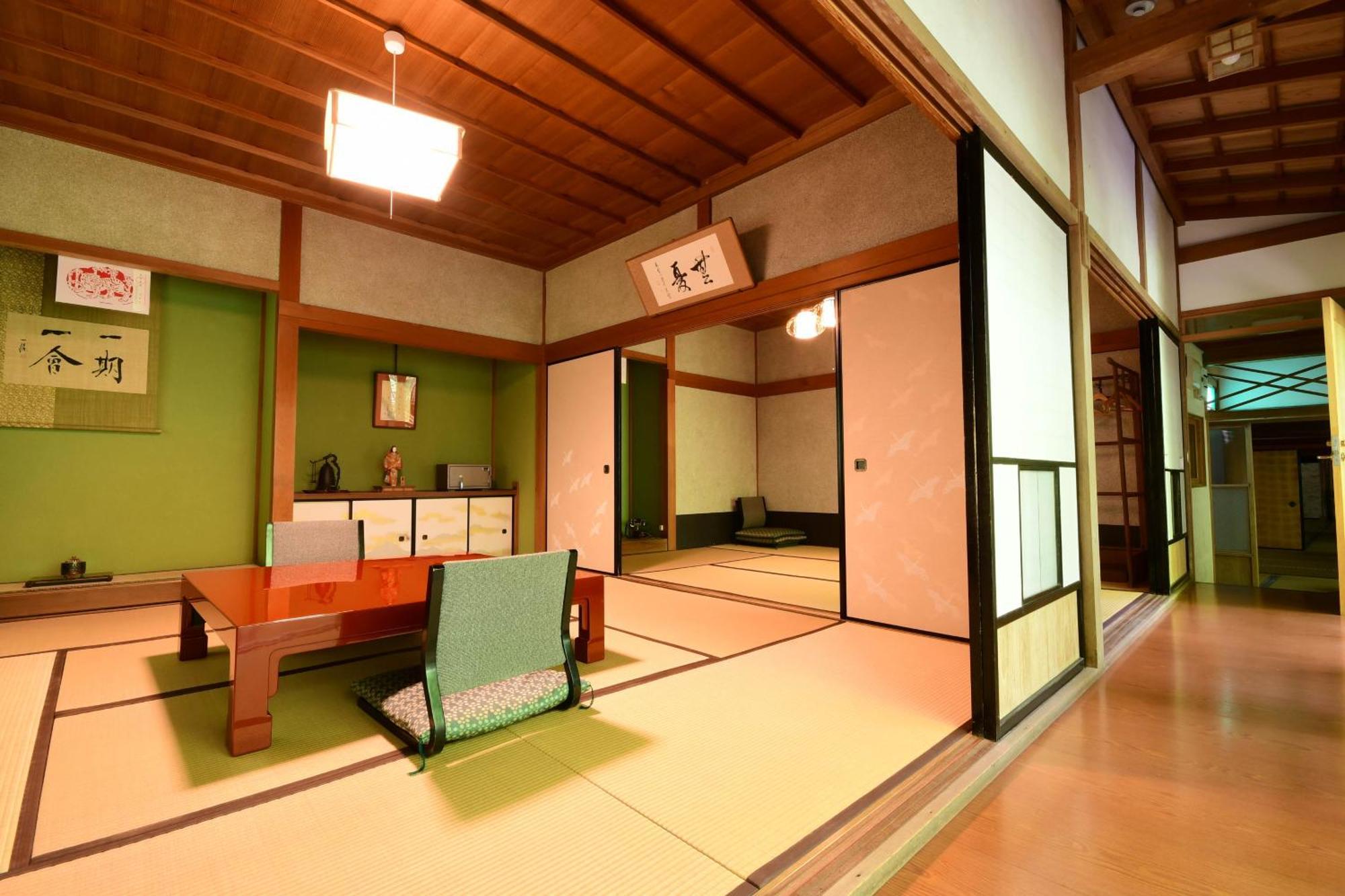Отель Koyasan Shukubo Hojoin Экстерьер фото